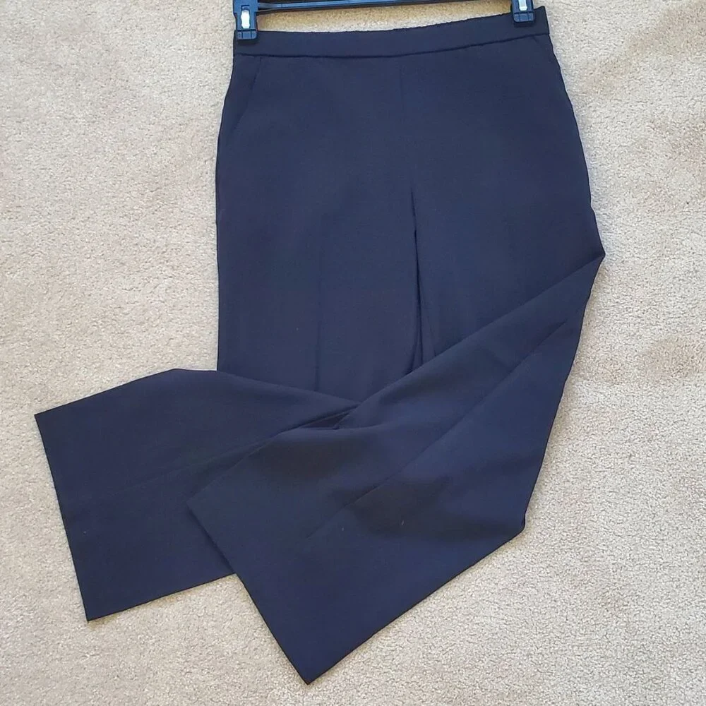 SAG Harbor Black Petite Crop Pant. Size 6P - Picture 6 of 8